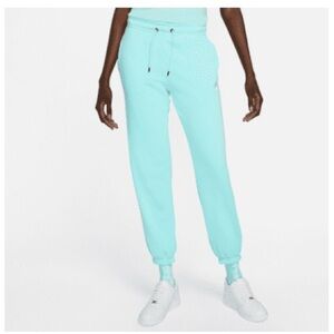 Nike SportsWear Essential Women’s Fleece Pants - Nike blue sweatpants/joggers